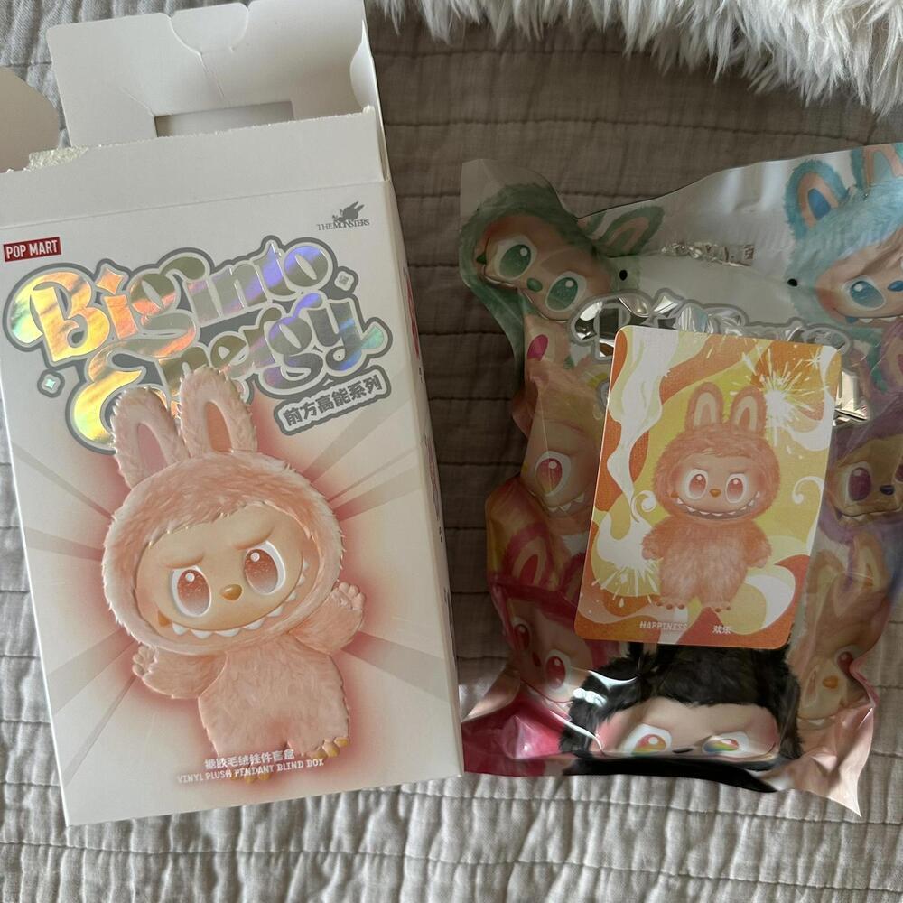 Pop Mart THE MONSTERS Big into Energy Vinyl Plush Pendant Confirmed Happiness